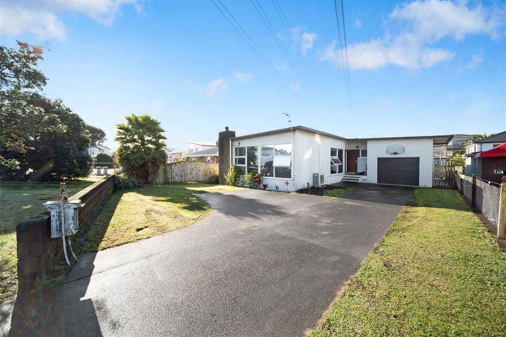Property value 304 Massey Road, Mangere East realestate.co.nz