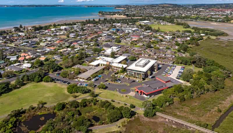 50 Centreway Road, Orewa