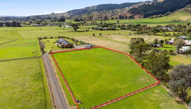 425 Tararua Road, Levin