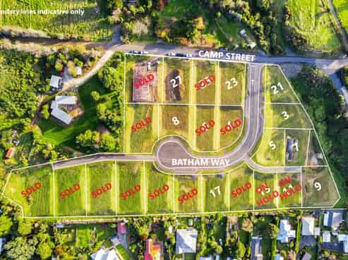  Camp Street / Batham Way, Broad Bay