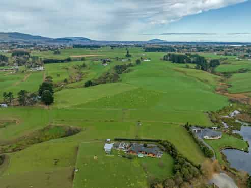 29 Twin Peaks Grove, Koputaroa