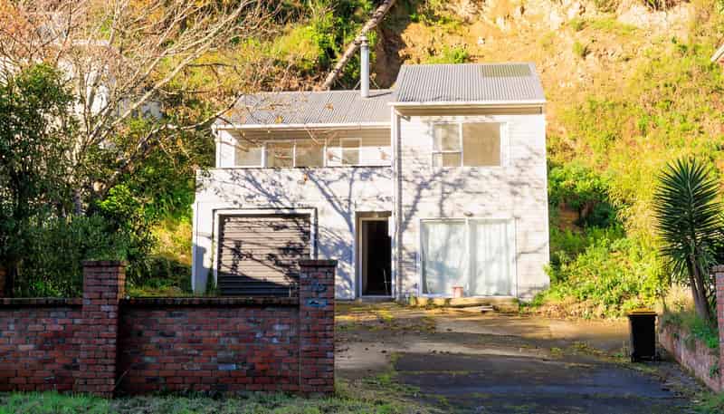 475 Ohiro Road, BROOKLYN