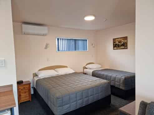 Vendor Must Sell - Fully Refurbished 10 Unit Motel
