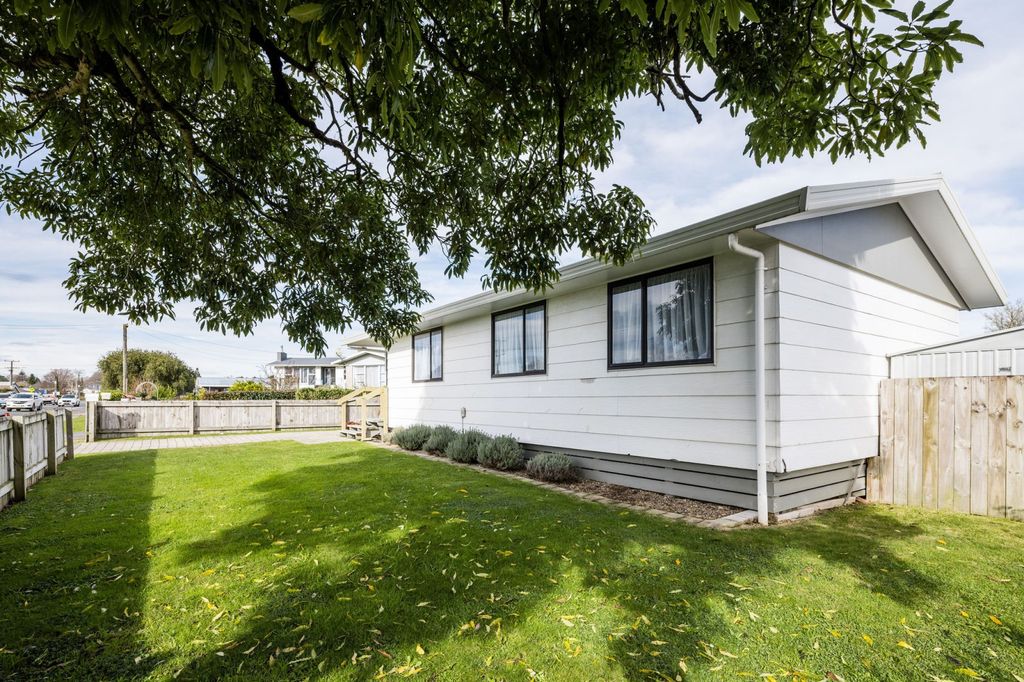 Sold 1297 Alexandra Street, Te Awamutu realestate.co.nz