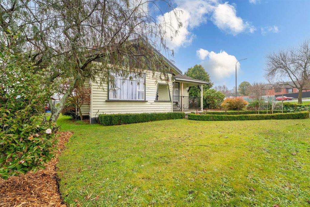 Property value 158 Selwyn Street, Waimataitai realestate.co.nz