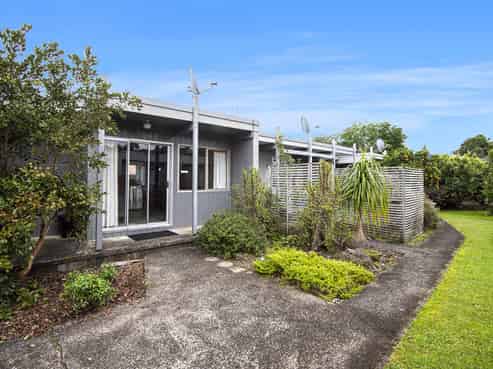 1C Dundas Road, Riverside