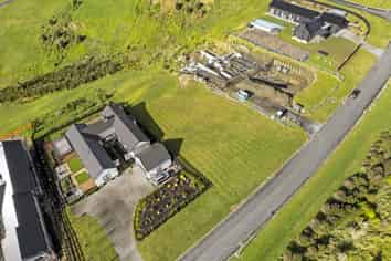 22 Taha Puke Road, Okura Bush