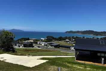 16B Blue Moon Rise, Langs Beach
