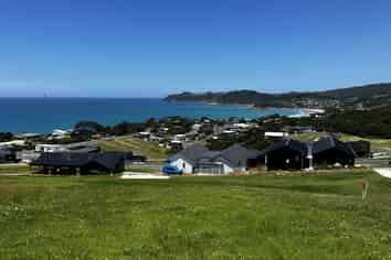 8 Aquarius Lane, Langs Beach