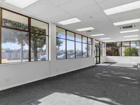  Flexible Layout - Office and Parking  - Te Rapa