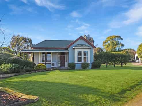 30 Waiareka Valley Road, Deborah