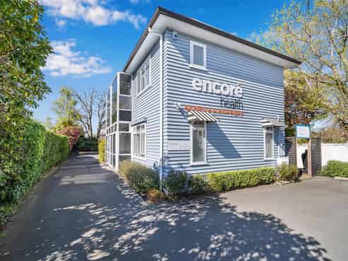  Standalone Medical/Office Premises