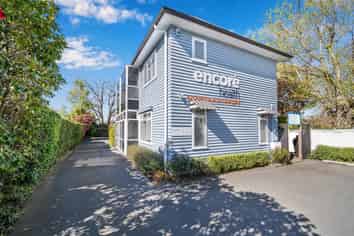  Standalone Medical/Office Premises