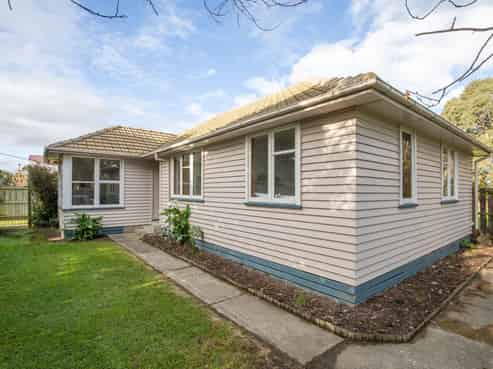 2315 Main South Road, Burnham