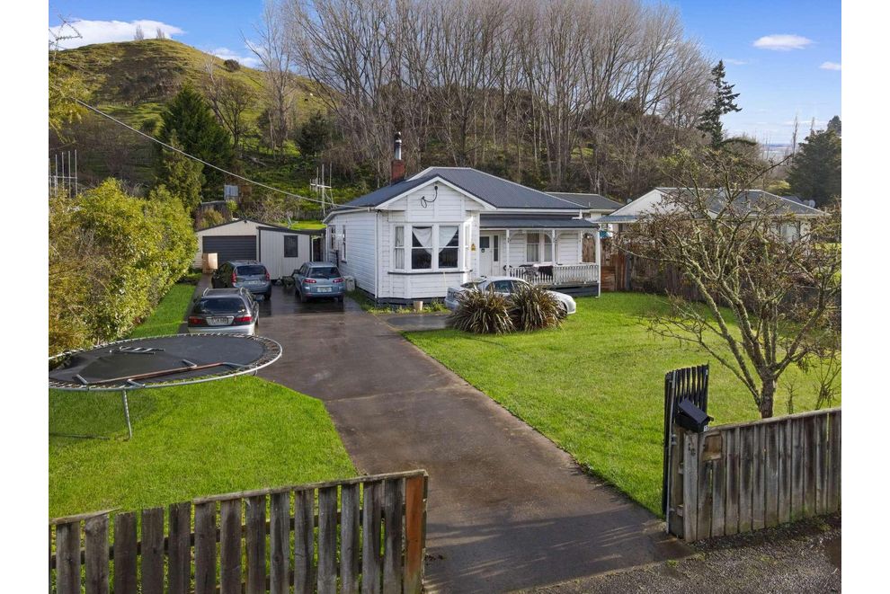 13 Ongo Road, Hunterville, Rangitikei For Sale realestate.co.nz