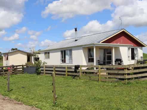 879 Otaraoa Road, Tikorangi