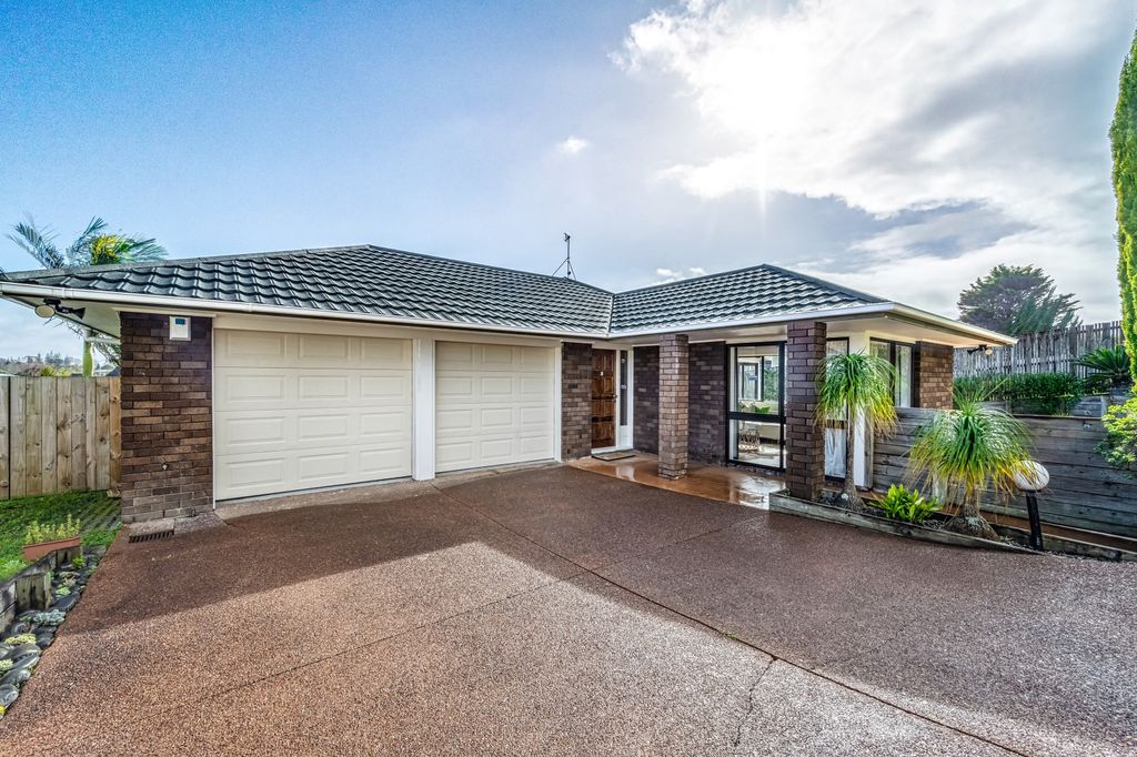 Sold 71 Aberfeldy Avenue, Highland Park realestate.co.nz