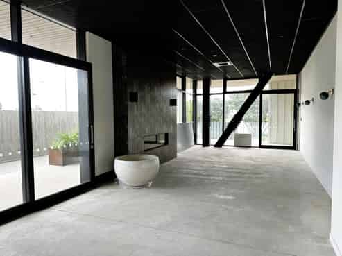 Waterfront opportunity in landmark building