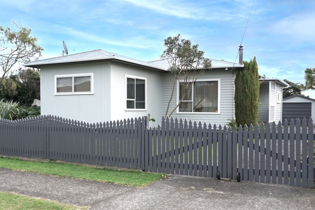 Sold 123 Tiro Tiro Road, Levin realestate.co.nz