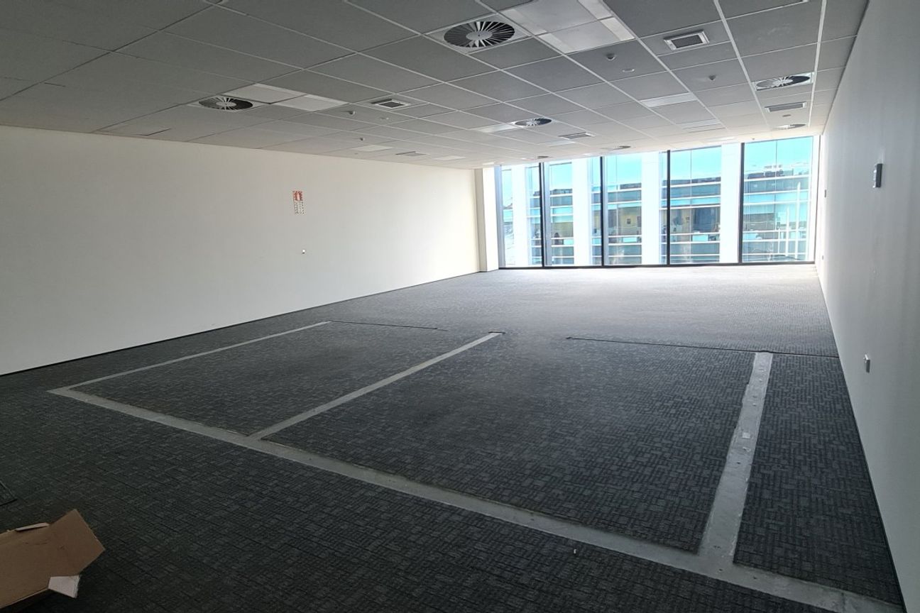Outstanding Grade-A office space - Vista 3