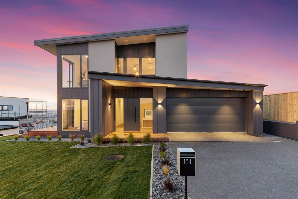 Sold 151 Penruddock Rise, Westmorland realestate.co.nz