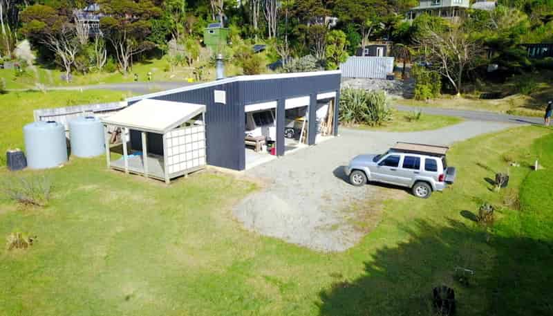17 Garden Road, Great Barrier Island