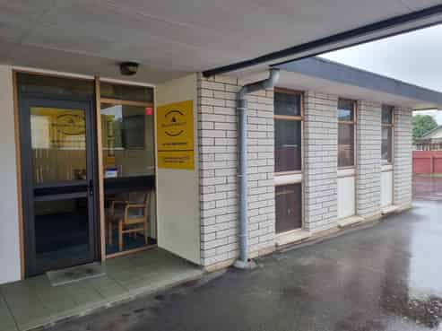 AFFORDABLE BROADWAY AVE OFFICE PROPERTY