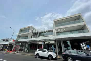 ST HELIERS OFFICE IN WATERFRONT BUILDING