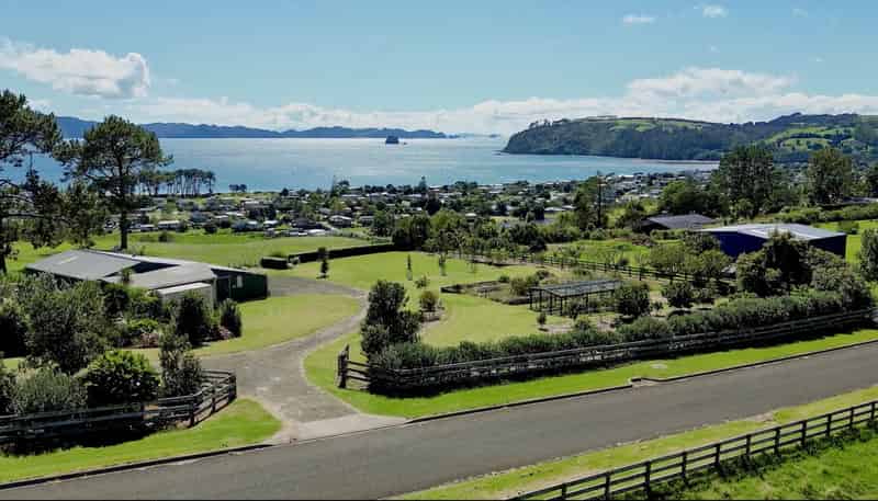 60 Resolution Rise, Cooks Beach