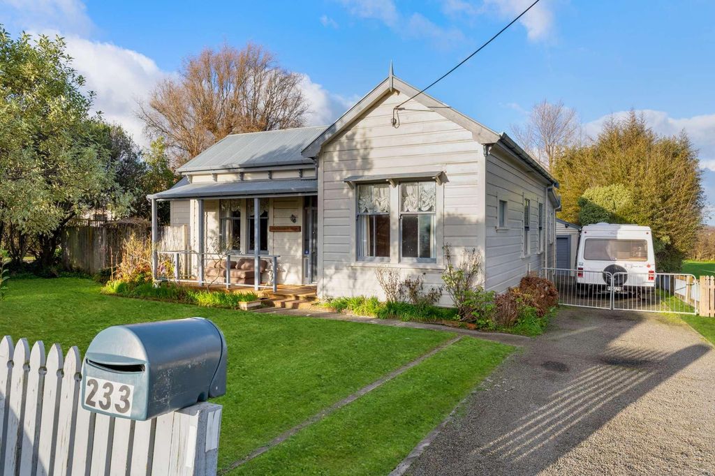 Property value 233 Makino Road, Feilding realestate.co.nz