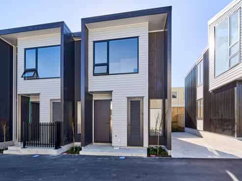 61/4 Kapiti Road, Paraparaumu