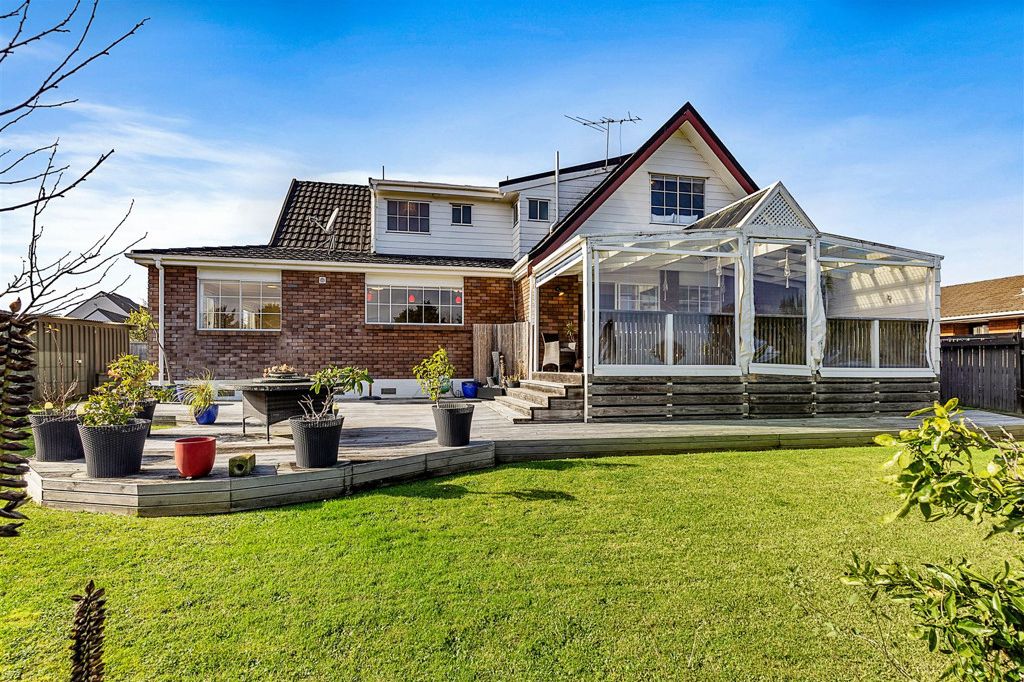 Sold 65 Aviemore Drive, Highland Park realestate.co.nz