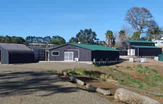Multi Use Warehouse/Office With Great Yard