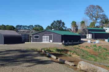Multi Use Warehouse/Office With Great Yard