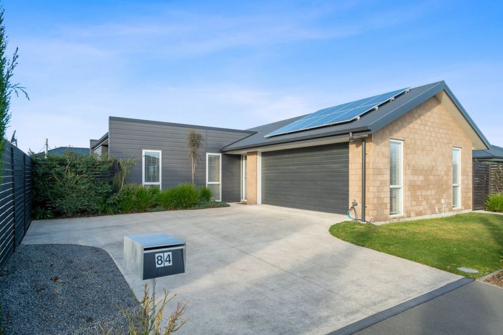 Sold 84 Strauss Drive, Rolleston realestate.co.nz