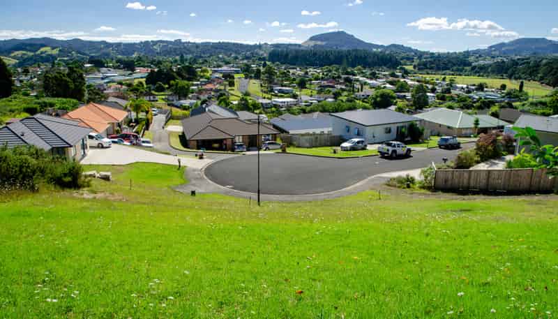 13 Eileen Stephens Place, Tikipunga