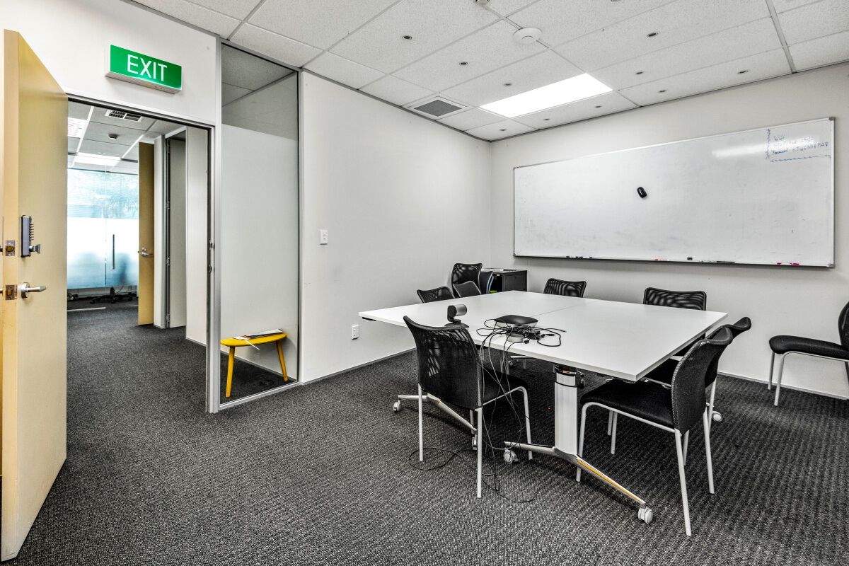 270 sqm Modern Office - Widok 6