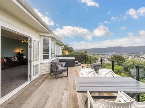 6 Onehuka Road, Tirohanga