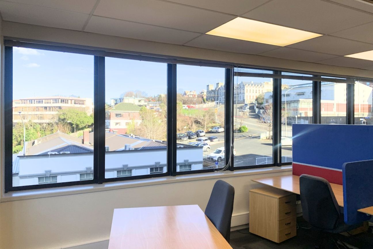 Central Octagon office with with city views - Vista 5