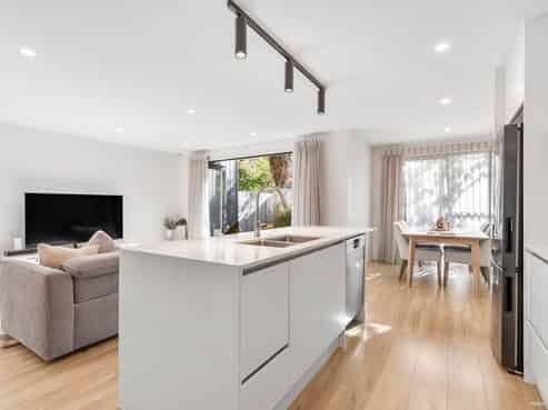 6 Te Uru Lane, Takapuna