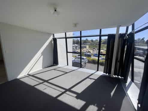 214sqm Road Front Warehouse!