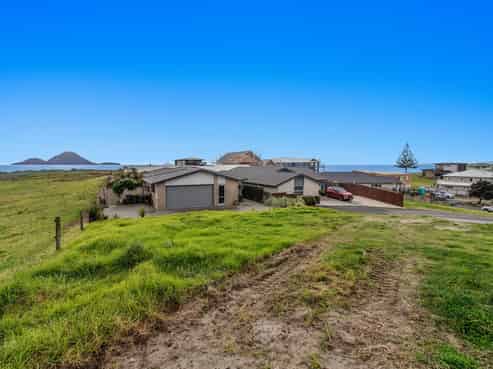 49 Omega Place, Coastlands