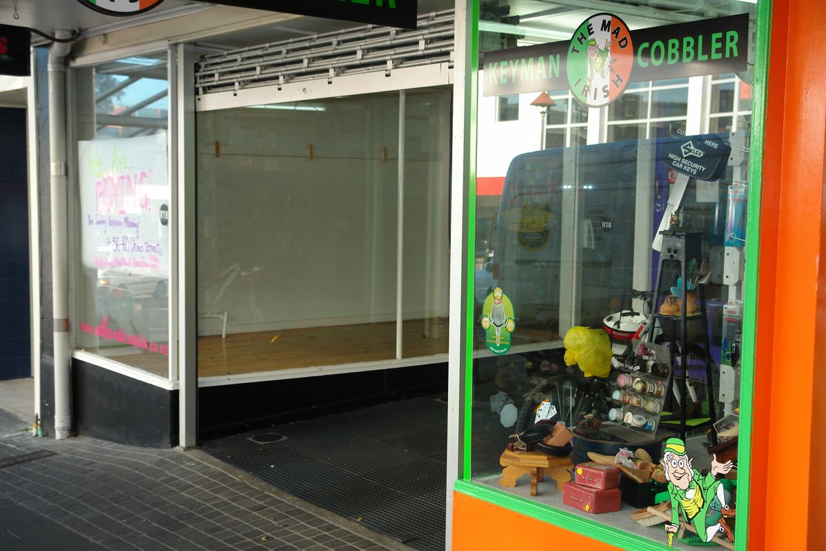 Prime Retail On The Hill For Lease - Ansicht 2