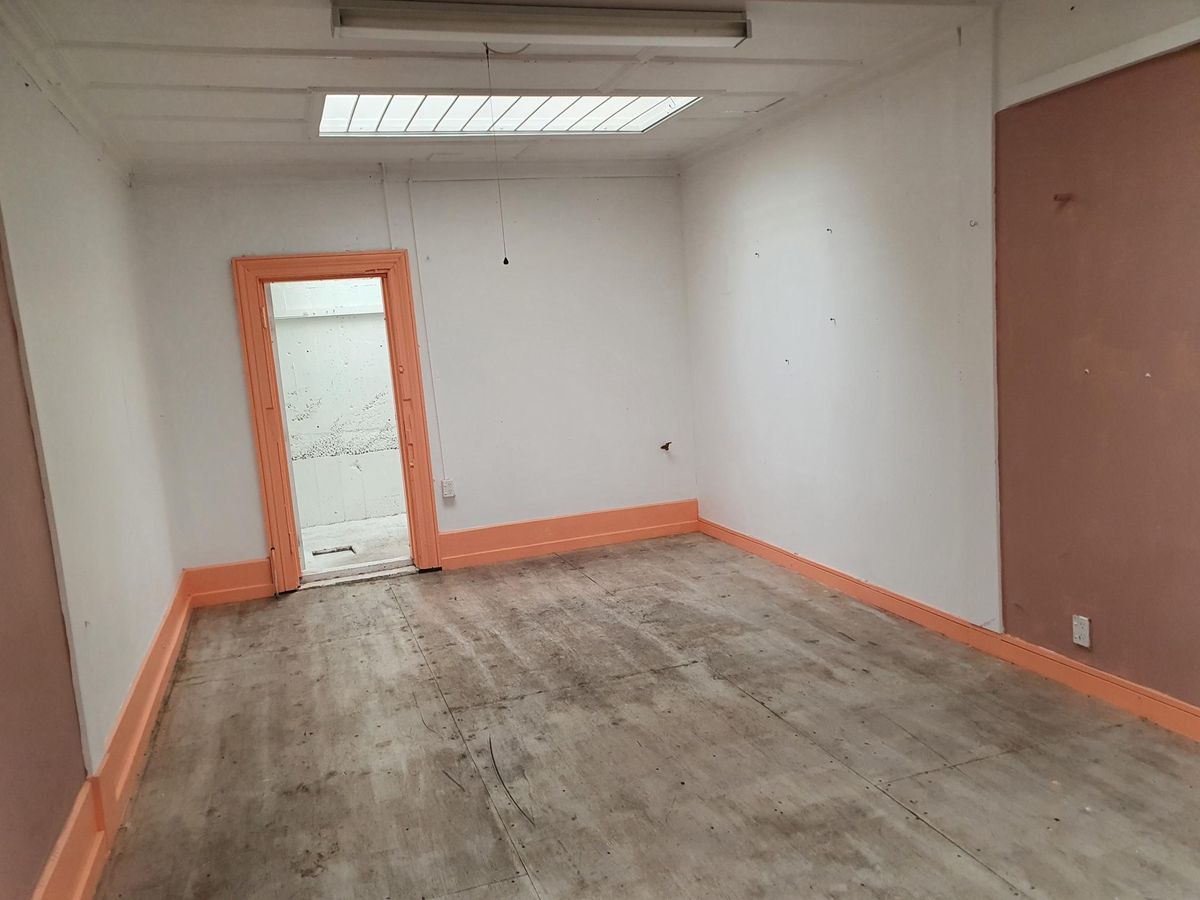 Prime Retail On The Hill For Lease - Ansicht 6