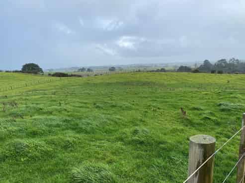 78 Grahams Beach Road, Manukau Heads