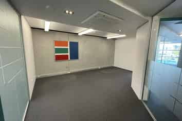 Three Rooms of Modern Office Space in Devonport!