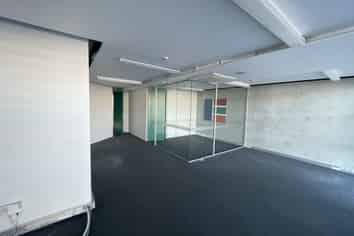 Three Rooms of Modern Office Space in Devonport!