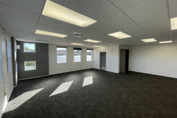 Refurbished & Spacious Office in Gulf Harbour 