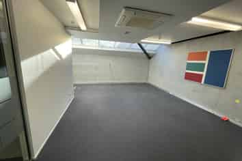 Affordable Office in Great Condition!