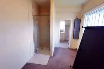 Newly Refurbished Showroom Stunner | 200m2